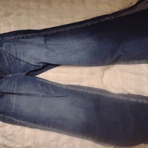 Straight Leg Women’s Jeans in Medium Blue Wash